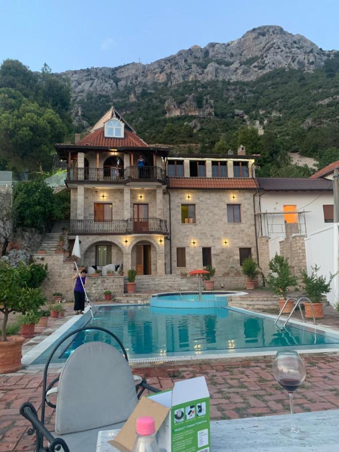 Villa Celaj “The Castle” Krujë Buitenkant foto